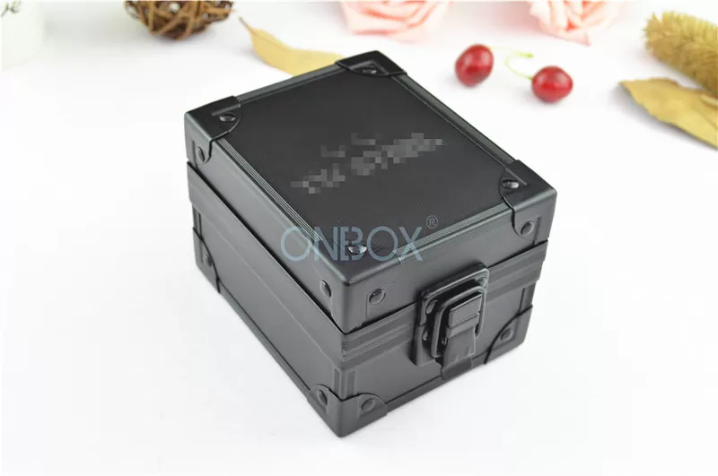 Elegant Aluminium Watch Box For Single Men 'S Watch , Metal Watches Storage Case With Lock