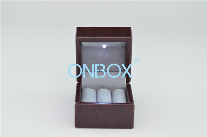 60 x 60 x 58mm Small LED Display Jewelry Gift Box For Finger Ring Collection