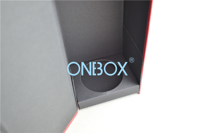 Personalized Wine Packaging Boxes Foldable With Carrying Strip / Luxury Wine Gift Box Personalized Wine Packaging Boxes Foldable With Carrying Strip / Luxury Wine Gift Box