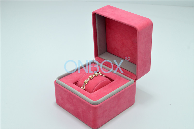 Lovely Pink Velvet Jewellery Packaging Boxes For Girls Bracelet / Watch