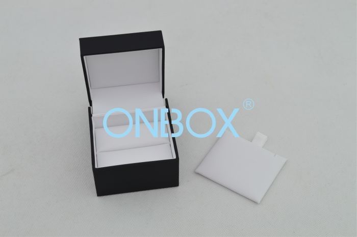 Retail Luxury Jewellery Packaging Boxes / Paper Paper Jewelry Packaging Hinges And Clasps